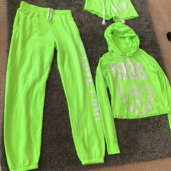 VS PINK NEON GREEN SWEAT SET WOMENS - Picture 4 of 13